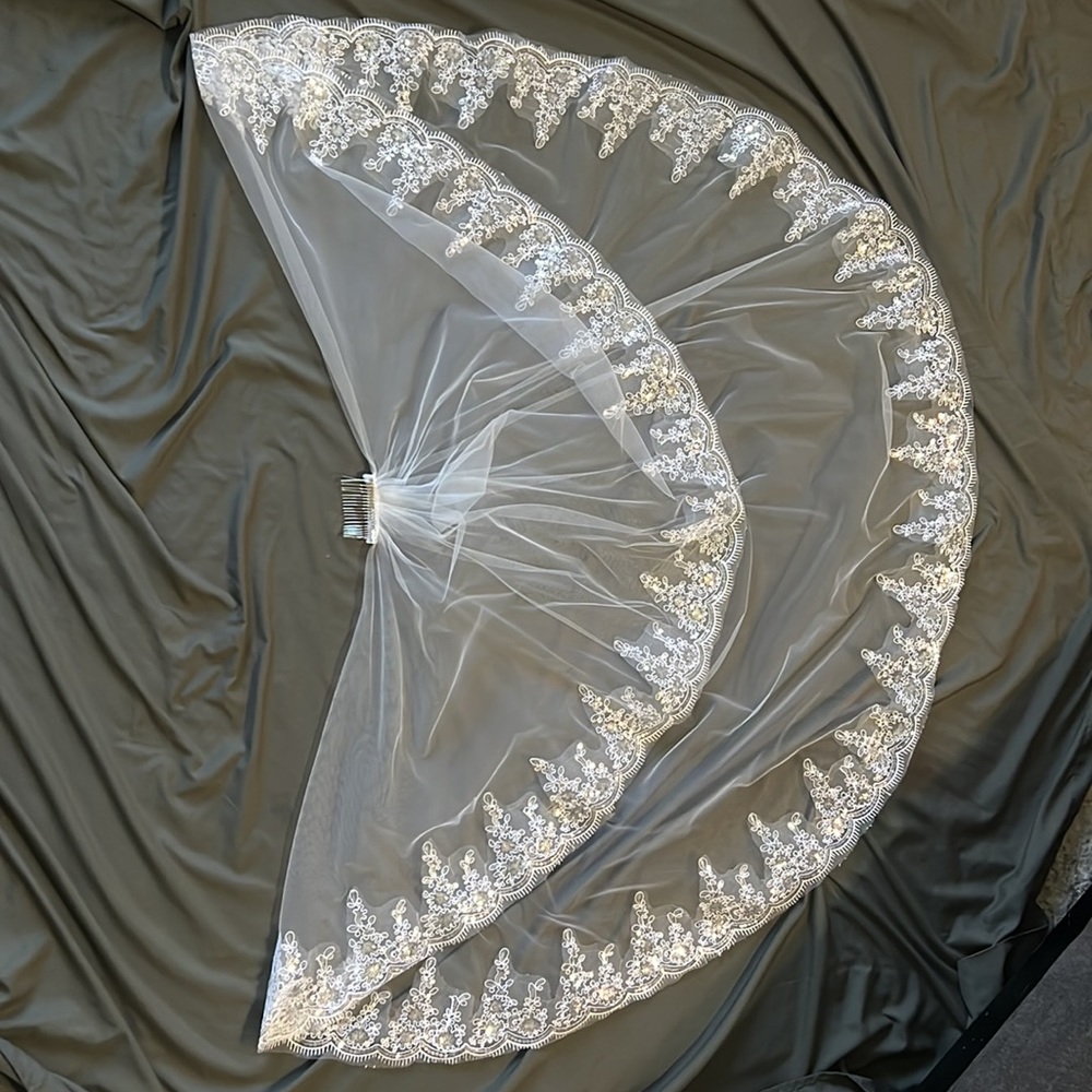 34 Inch Sequin Bridal Wedding Veil